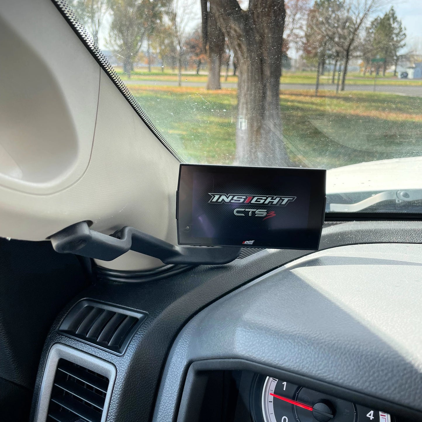 Pillar Display Mount 2010-2018 Ram