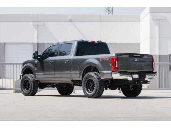 Cognito 3-Inch Elite Lift Kit With Fox FSRR 2.5 Shocks for 20-24 Ford F-250/F-350 4WD