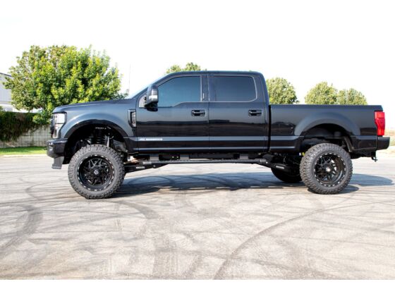 Cognito 8 / 9 Inch Elite Lift Kit with Fox FSRR 2.5 Shocks for 17-22 Ford F-250/F-350 4WD